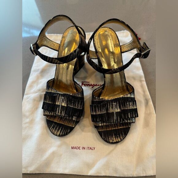Salvatore Ferragamo 'Violet' Golden Metallic Stripe Bow Sandal Heels Size 8 - Picture 1 of 10